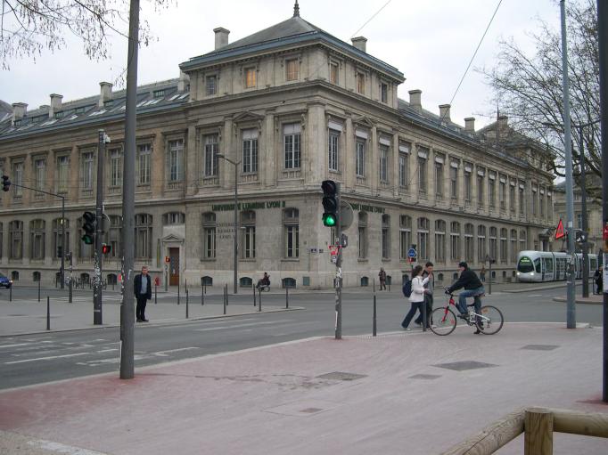  Université Lumière, Lyon 2